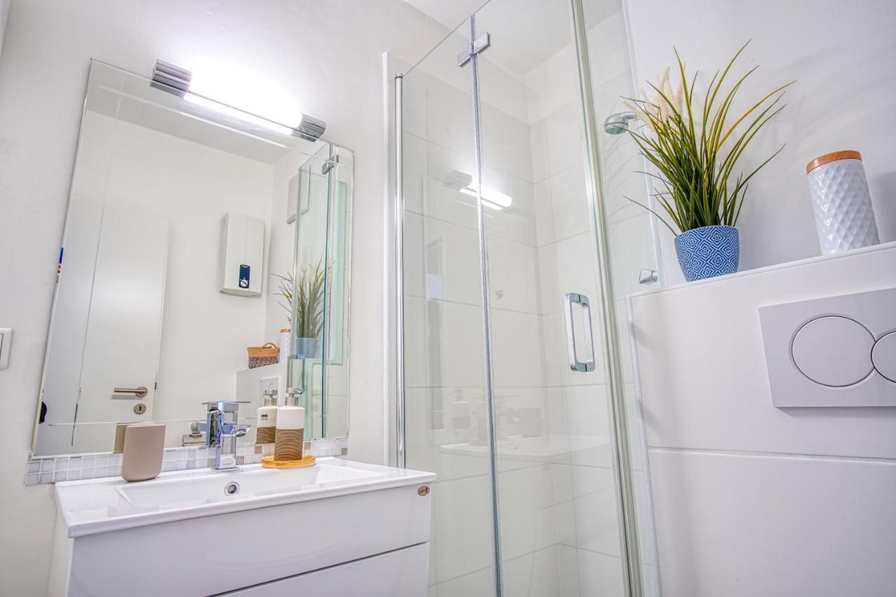 Homefy Apartment Essen Mit Aufzug Und Parkplatz Екстер'єр фото